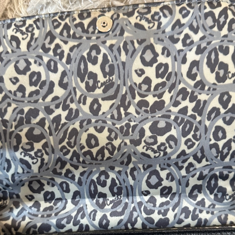 Coach Vintage POPPY patent leather graffiti embossed shoulder bag - Picture 7 of 14